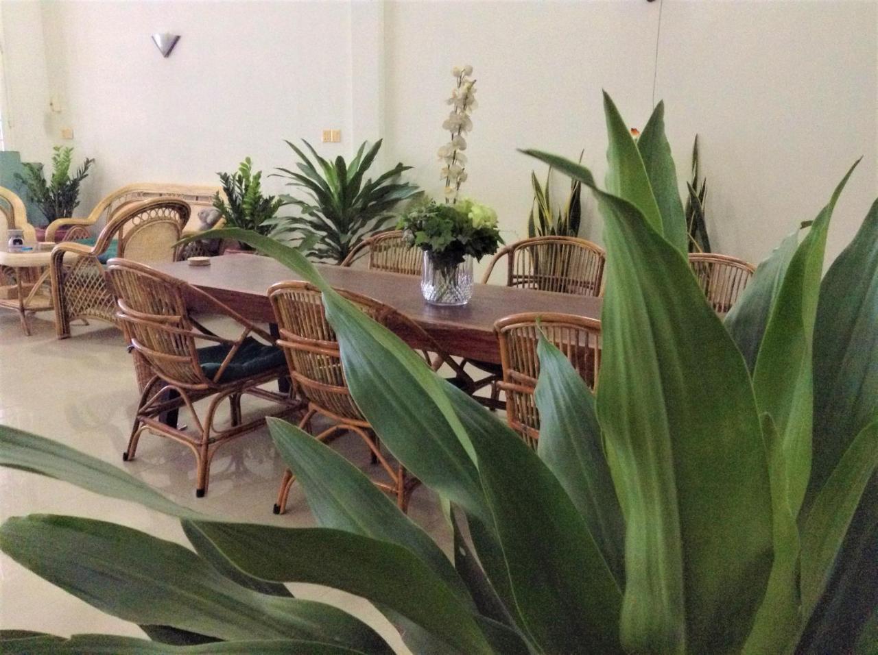 Dutch Hosted B&B, Abc Phnom-Penh Buitenkant foto