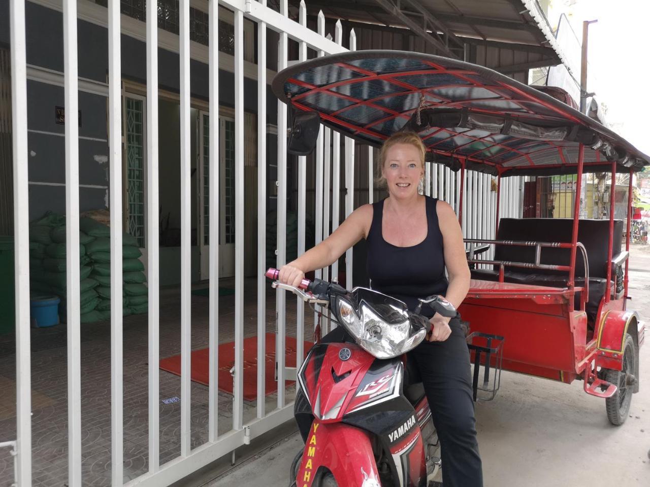 Dutch Hosted B&B, Abc Phnom-Penh Buitenkant foto